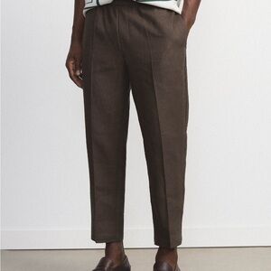 The Colin Linen Pull-On Pant in Black Olive